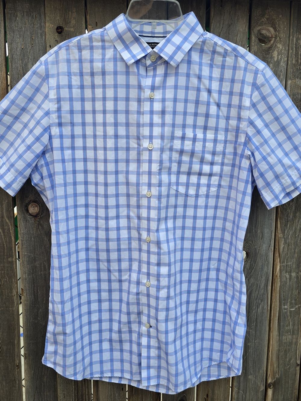 Banana Republic Light Blue Plaid Short Sleeve Men’s Shirt Classic Button Down